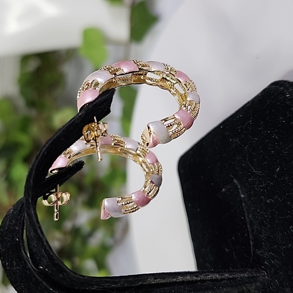 Gold Hoop Earrings with Pink and White New - Picture 5 of 7
